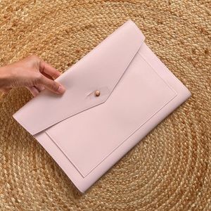 NWT Glass Ladder & Co. Portfolio Clutch Blush Pink